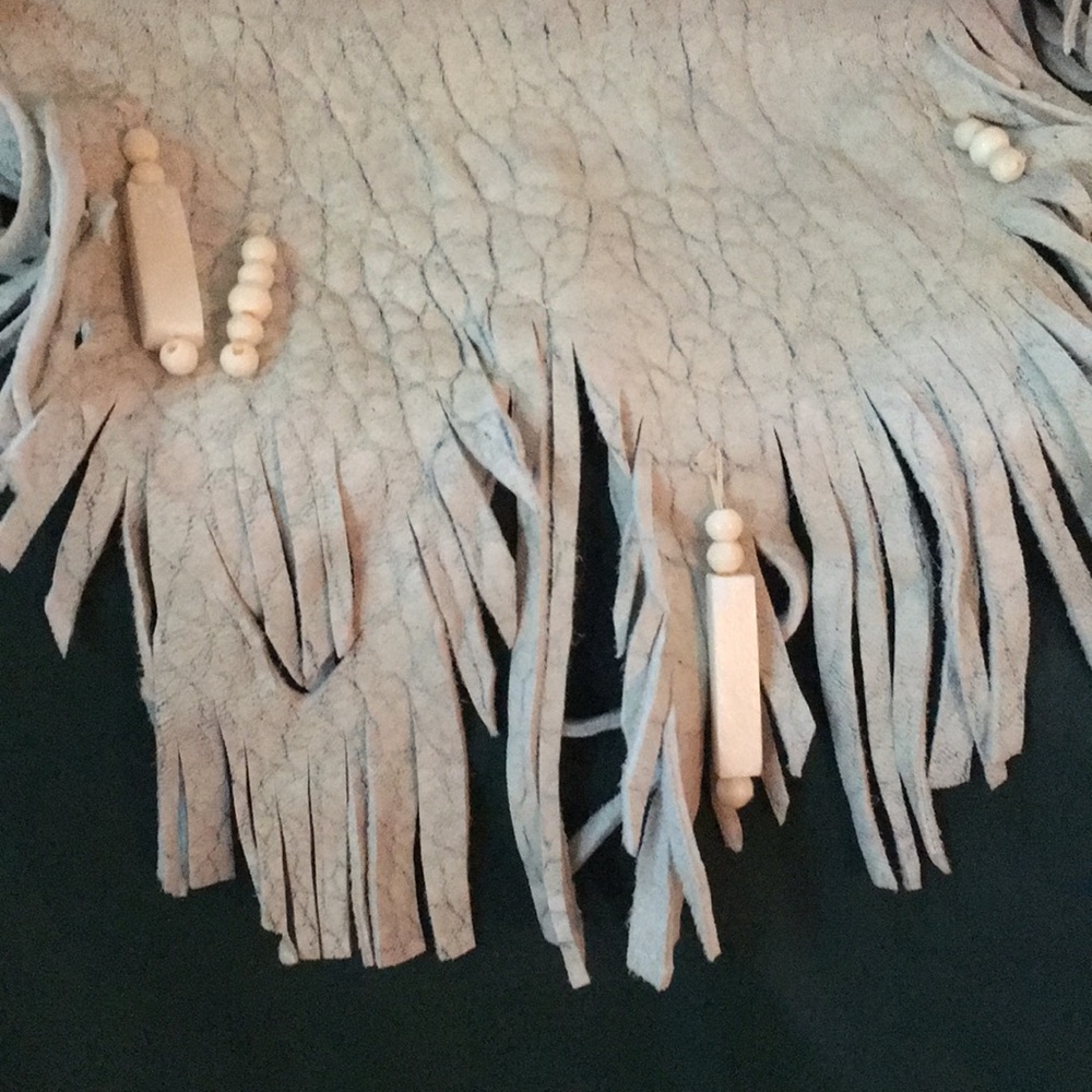 Hand made, vintage lamb skin leather fringe bag. - Picture 3 of 7